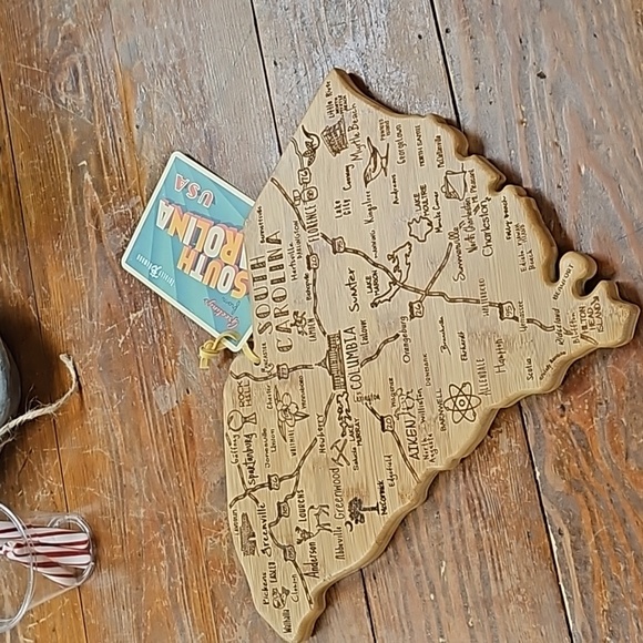Totally Bamboo Laser-Etched Destination South Carolina Cutting & Serving Board. - Picture 1 of 5